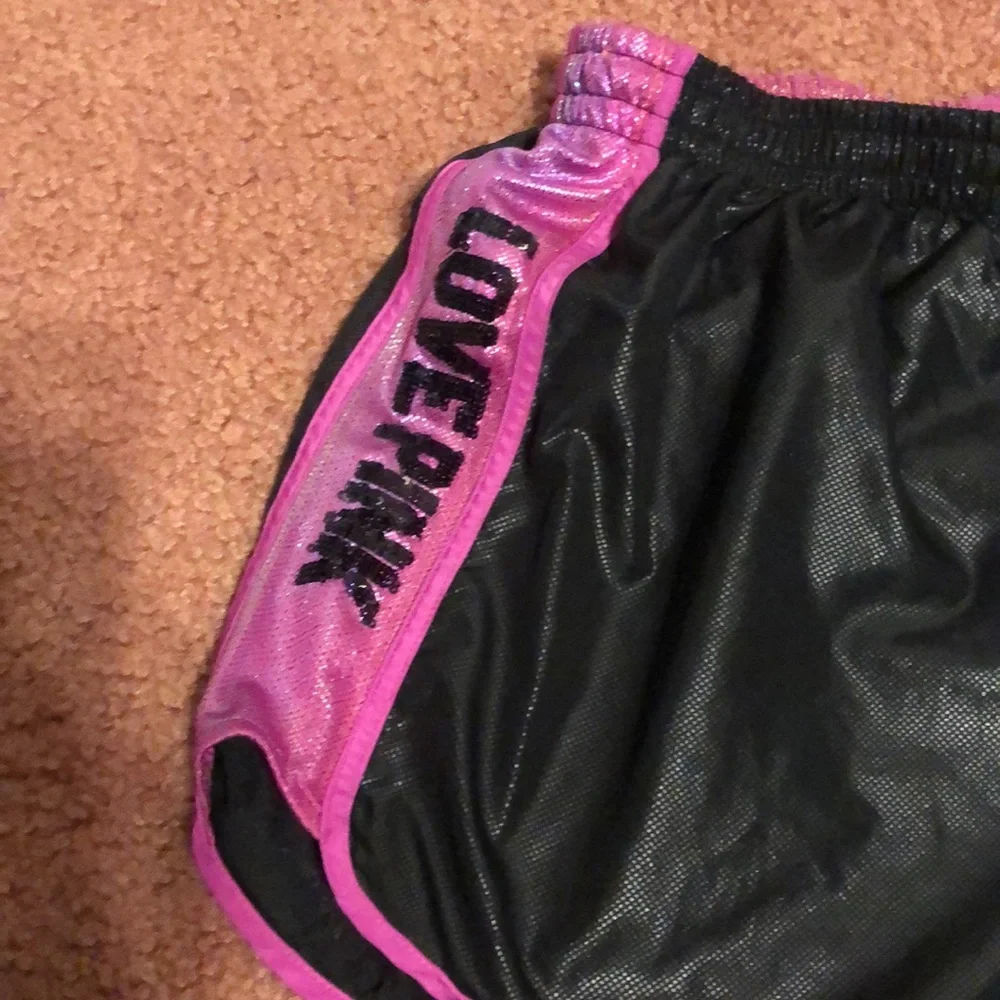 Victoria Secret PINK Shorts - Picture 2 of 8